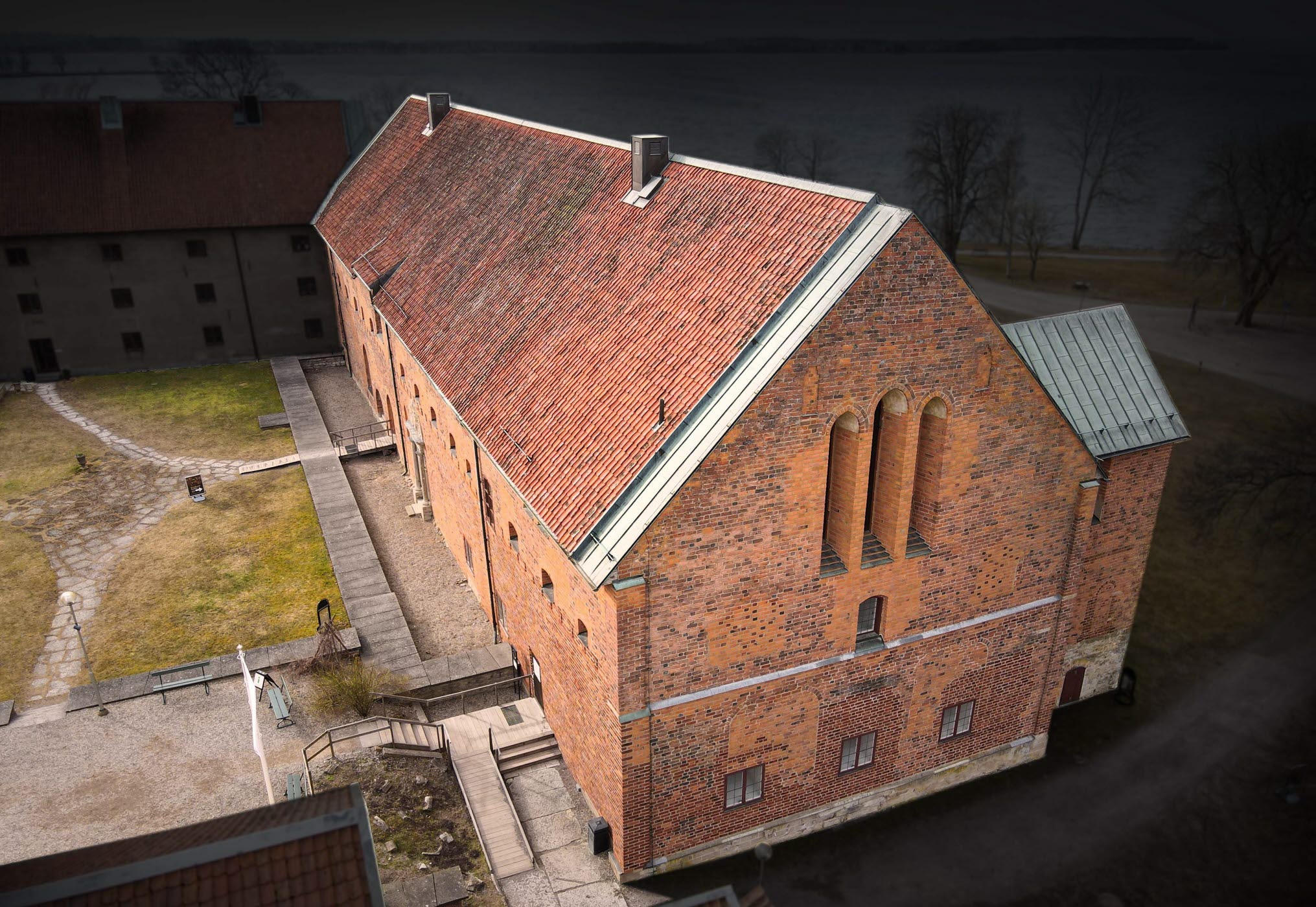 Klostermuseet snett ovanifrån.