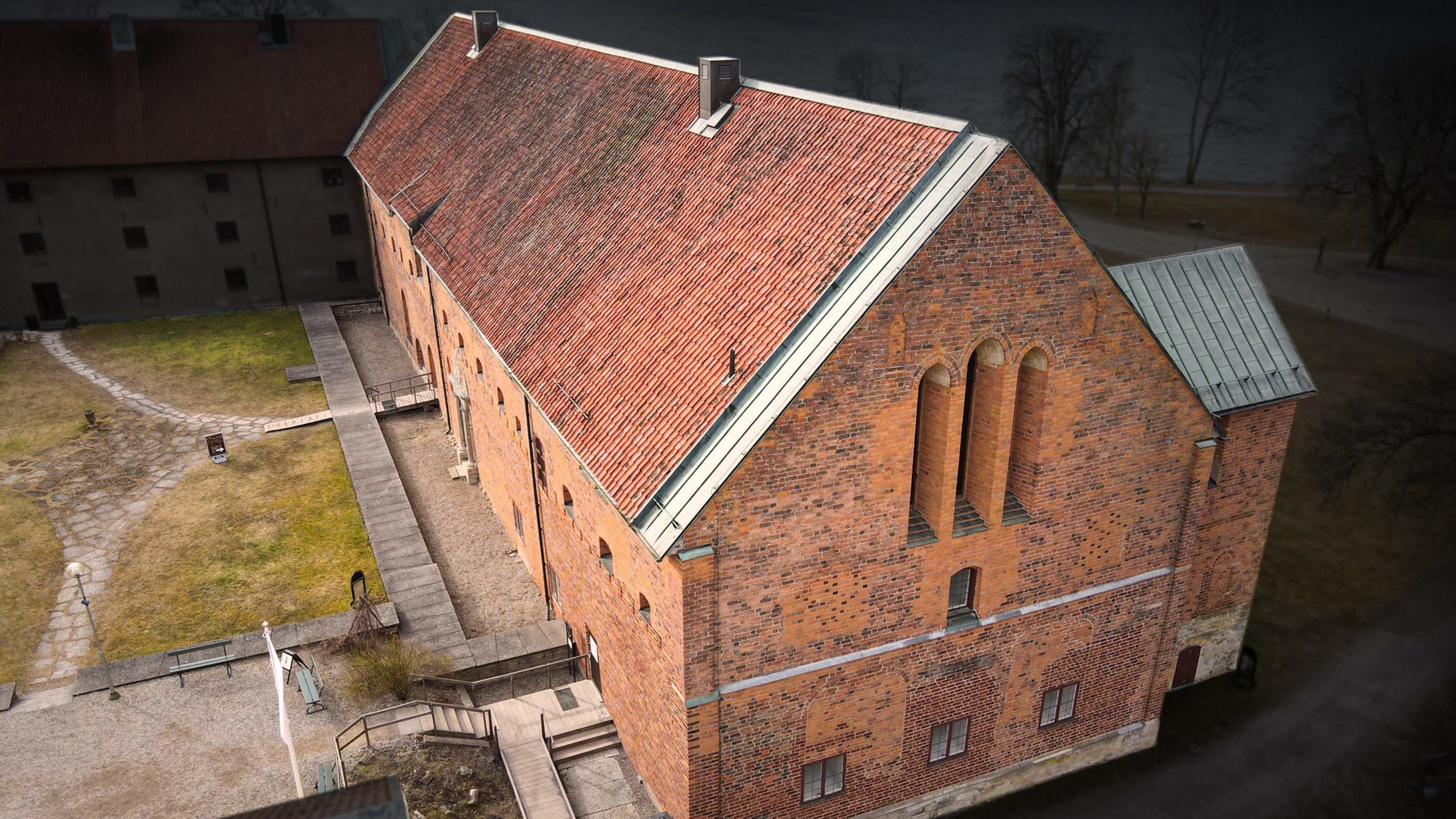 Klostermuseet snett ovanifrån.