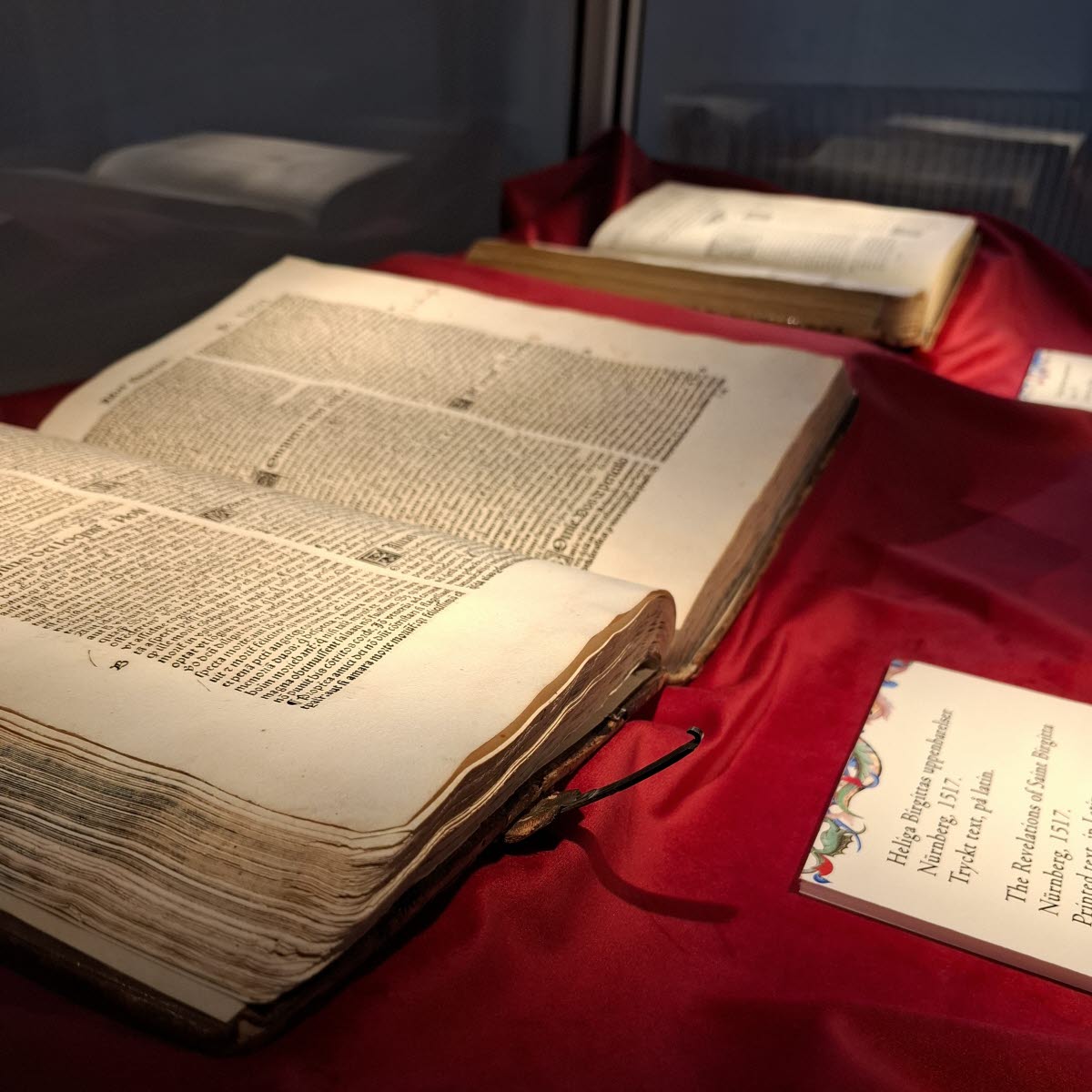Skrifter på Sancta Birgitta Klostermuseum.